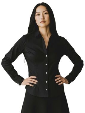 Banana Republic Women’s Stretch Black Tailored Fit Button Down Shirt in Medium